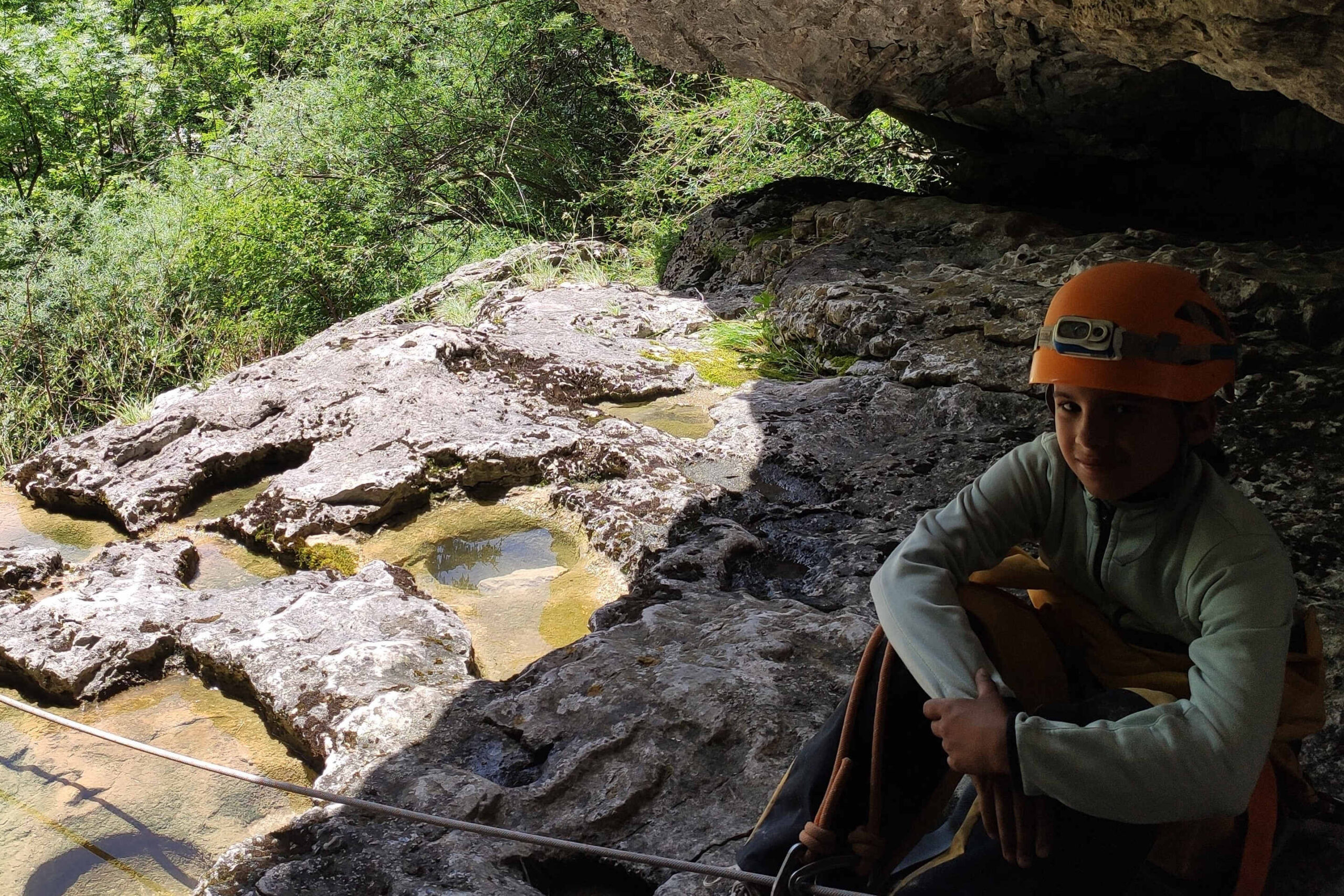 entree grotte de morette speleologie annecy