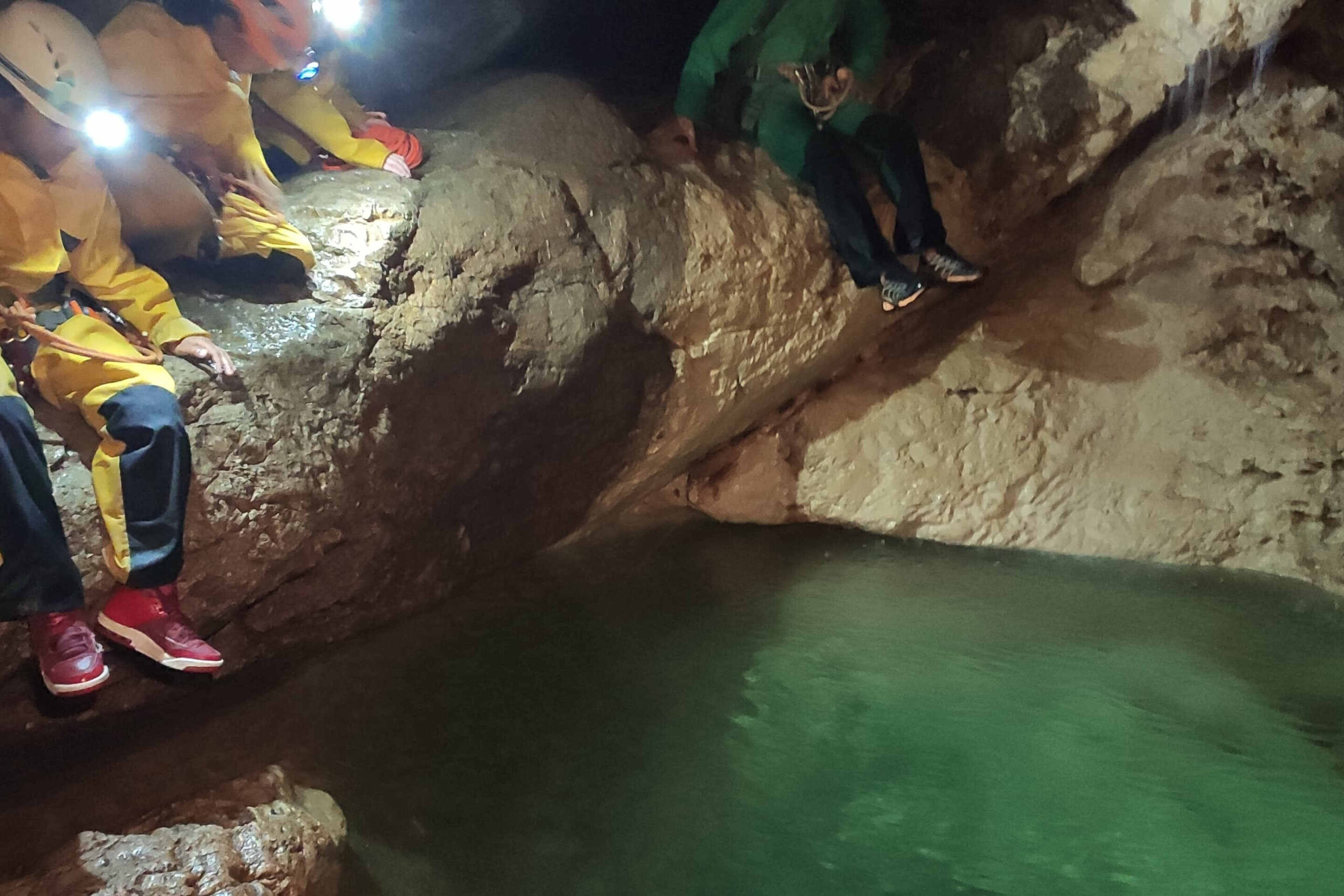 lac grotte de morette speleologie annecy